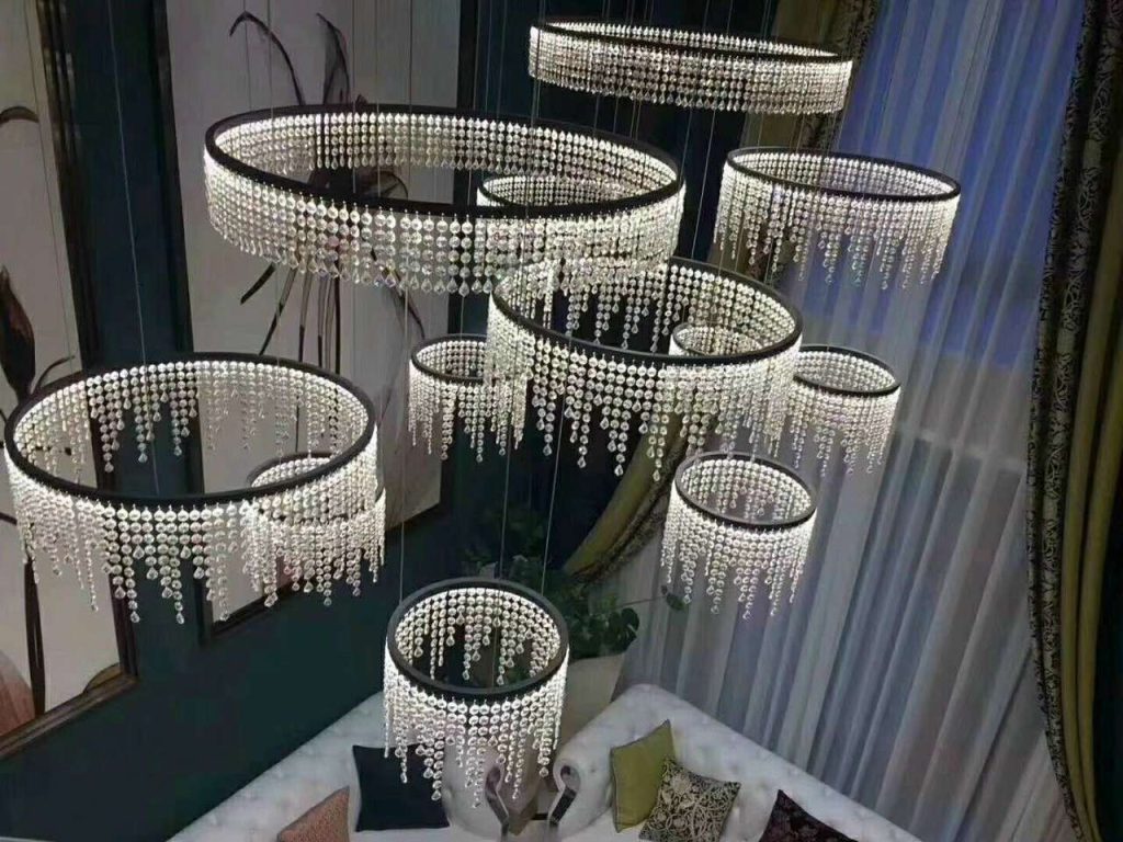 Đèn Thả Thông Tầng Hiện Đại